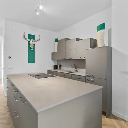 아파트 Hotspot, Near Center And Park 루젠달