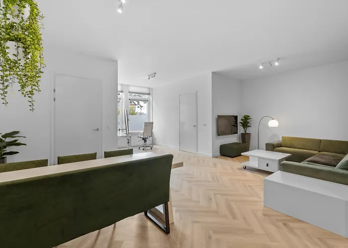 Hotspot, Near Center And Park Apartman *