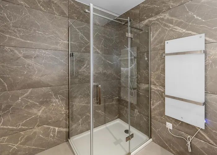 Hotspot, Near Center And Park Lägenhet